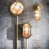 Garden Trading Devonport Round Bulk Head Light – Brass
