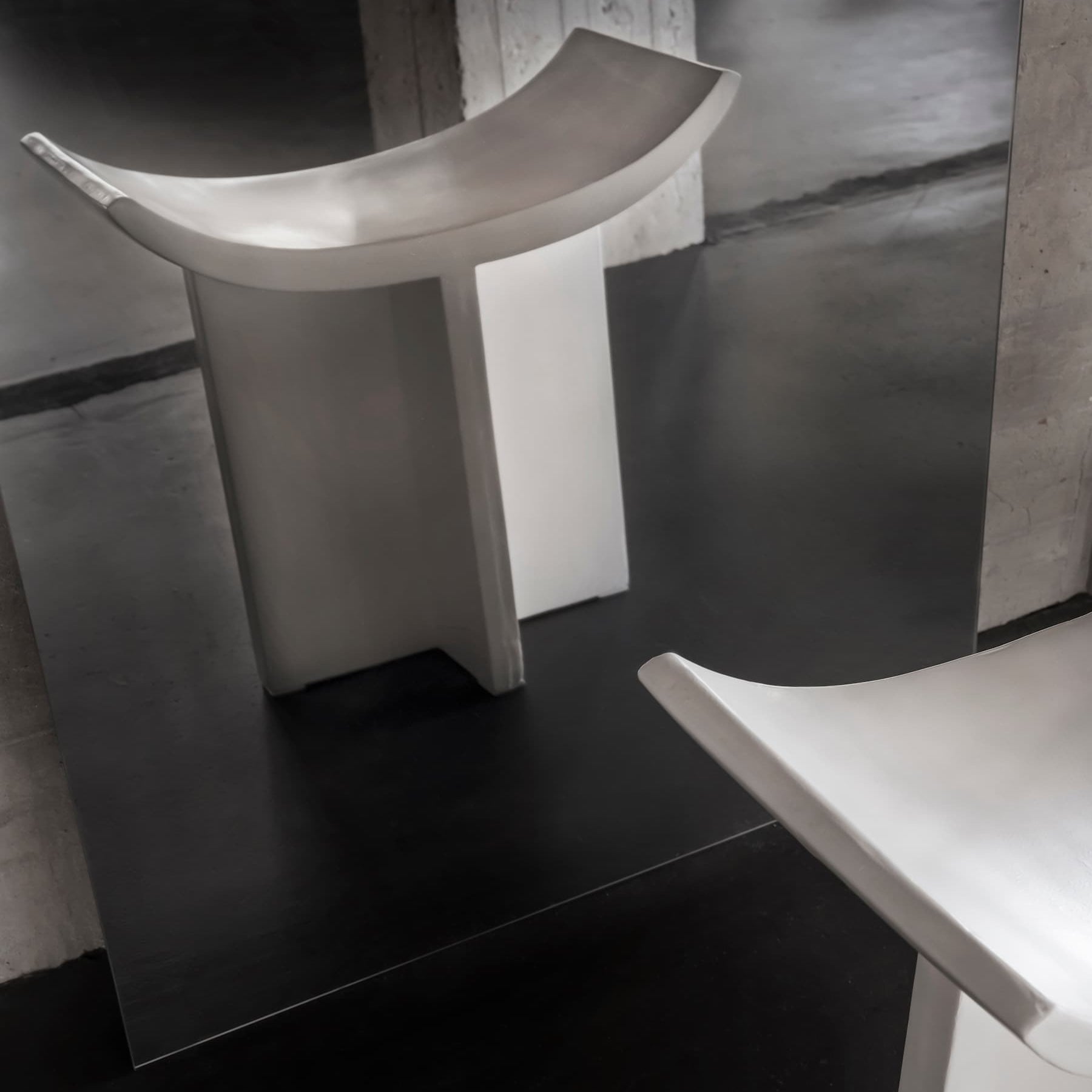 101 Copenhagen Brutus Stool – Bone White
