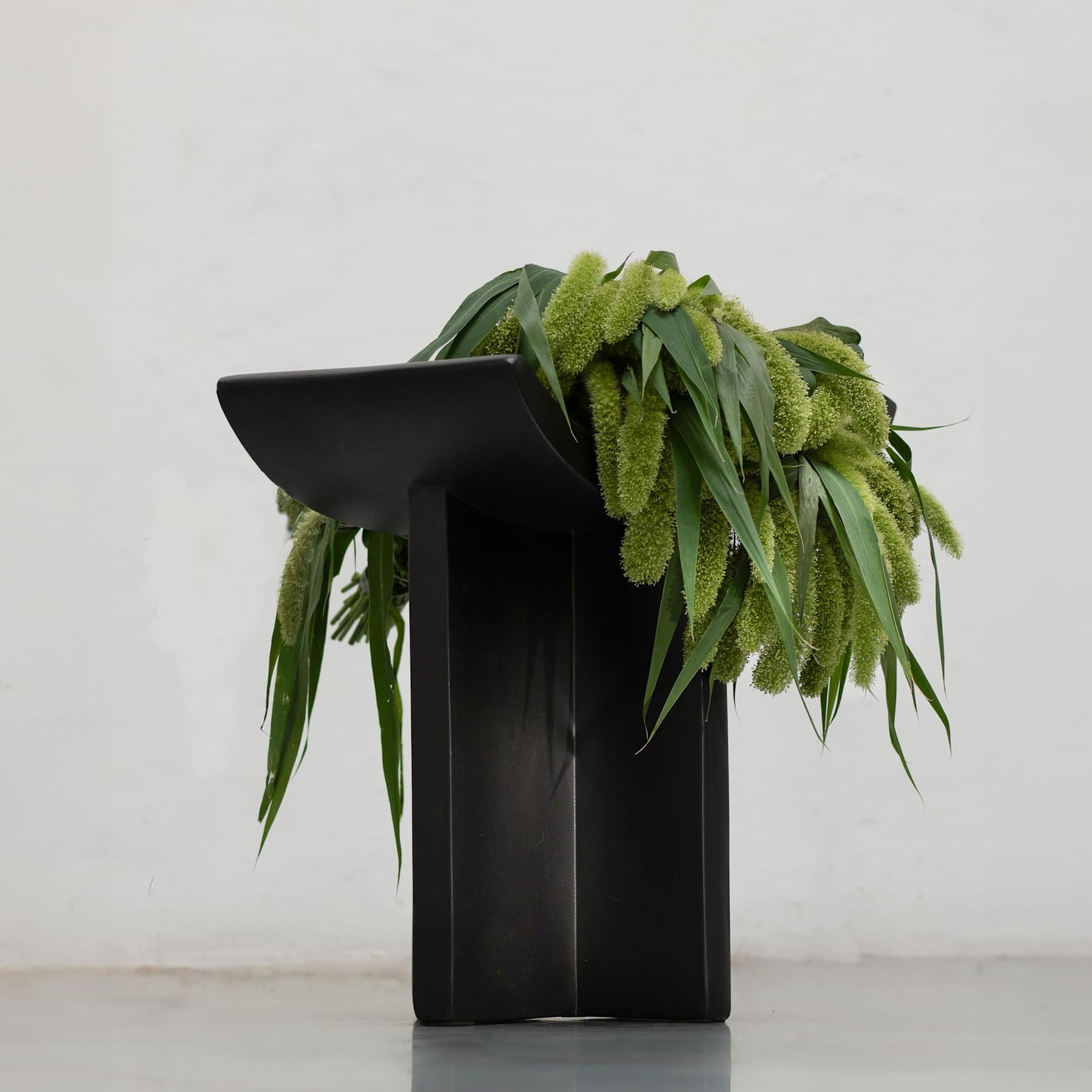 101 Copenhagen Brutus Stool – Coffee