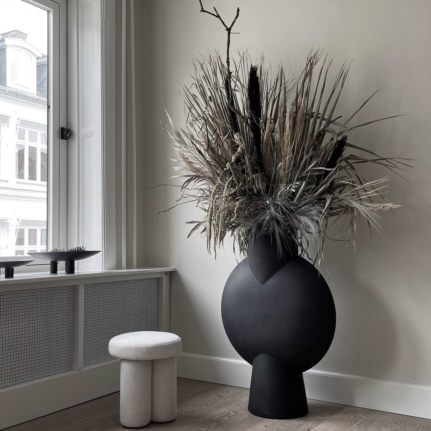 101 Copenhagen Sphere Vase Bubl – Giant – Coffee Black