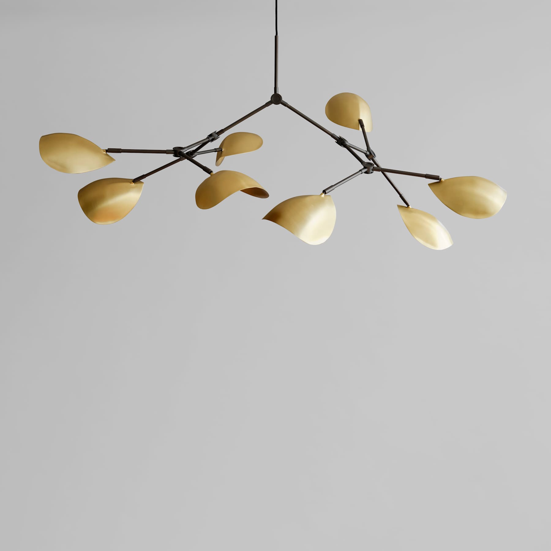 101 Copenhagen Stingray Chandelier – Brass