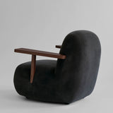 101 Copenhagen Toe Chair with Armrest – Classic Brown Oak & Peat Velvet