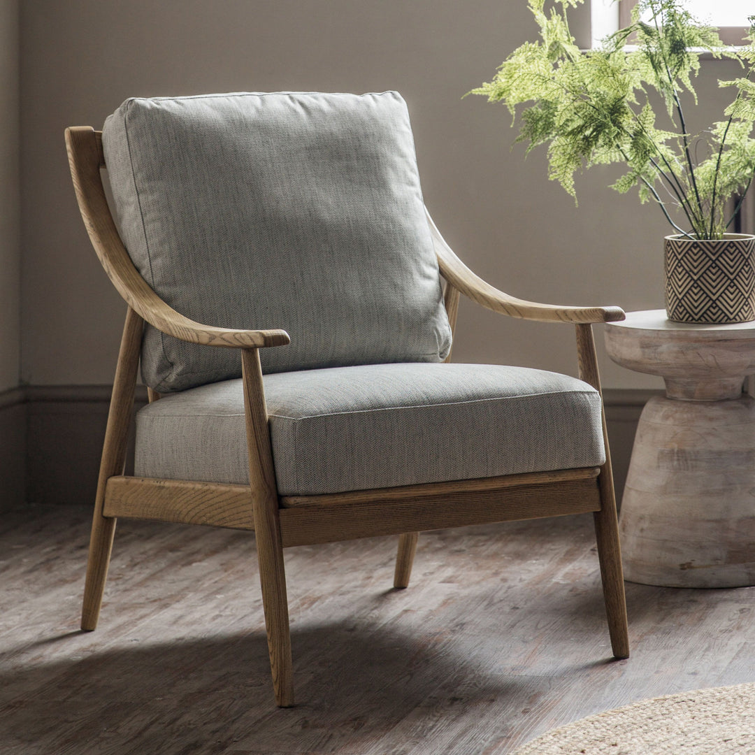 Atlas Armchair – Natural Linen