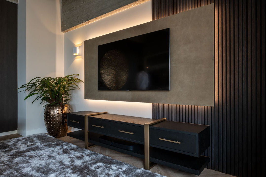 Richmond Interiors Cambon TV-Unit in Dark Coffee