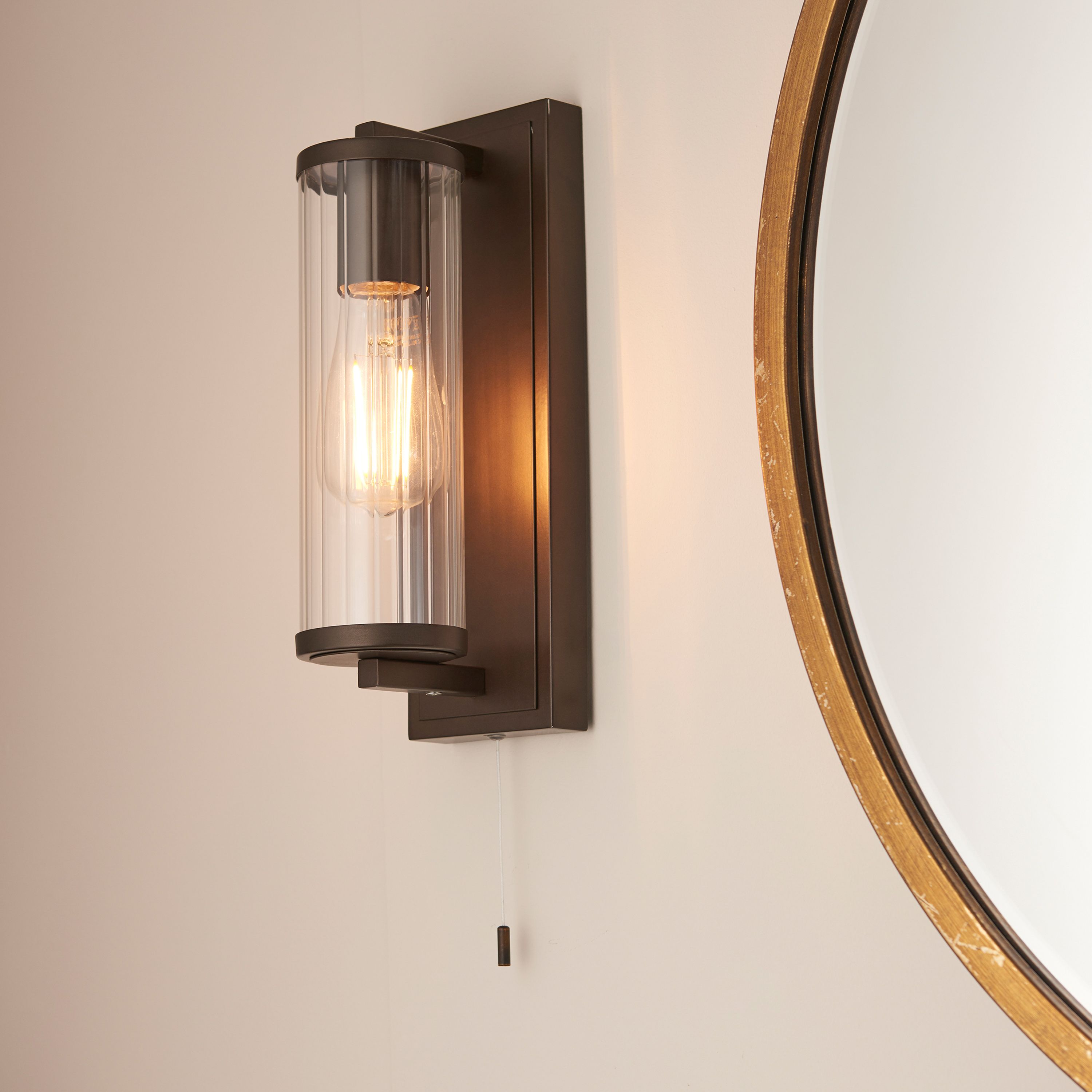 Darnell Bathroom Wall Light – Bronze