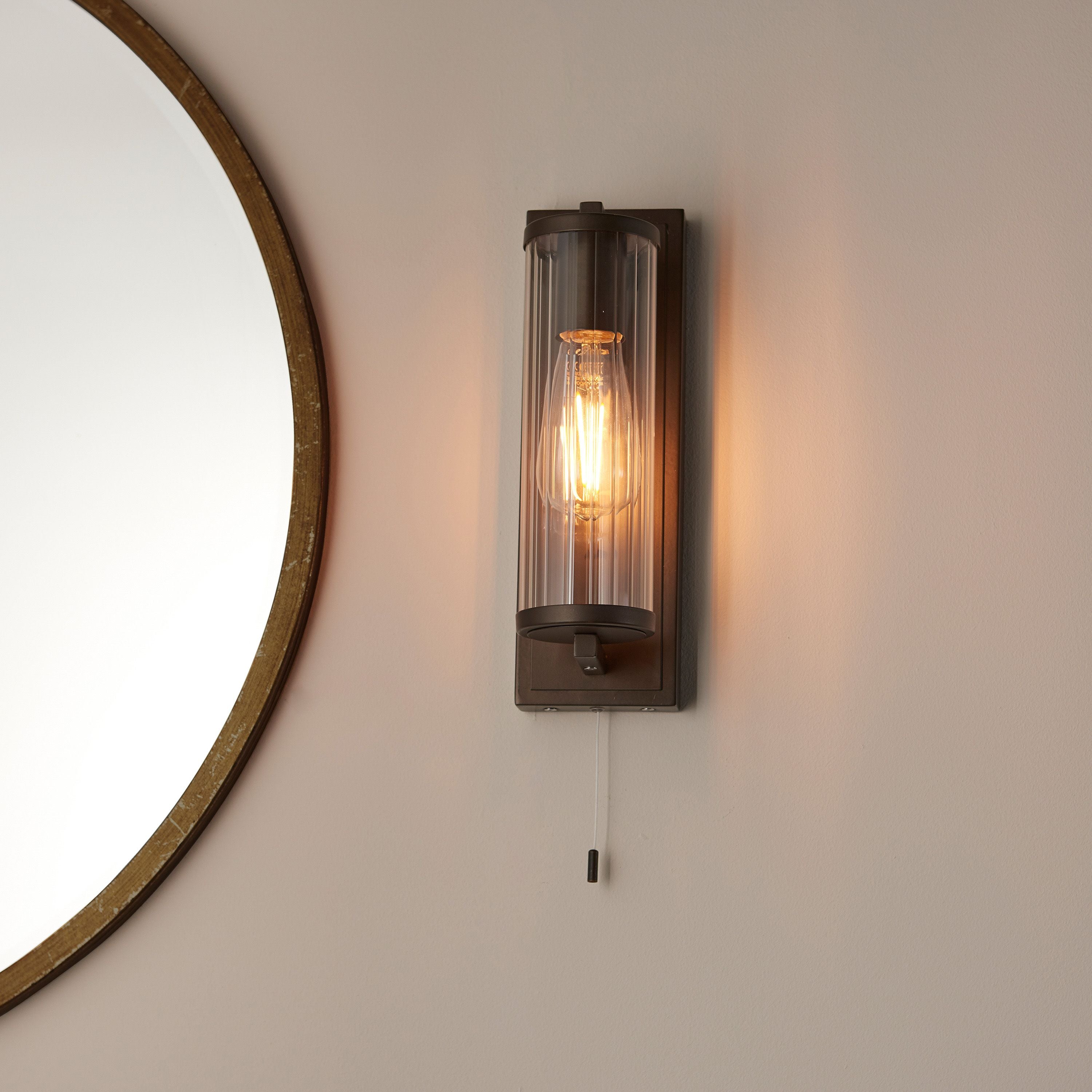 Darnell Bathroom Wall Light – Bronze
