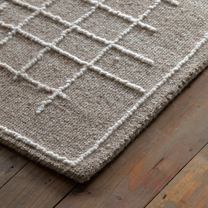 Esme Tufted Cream Rug – Large