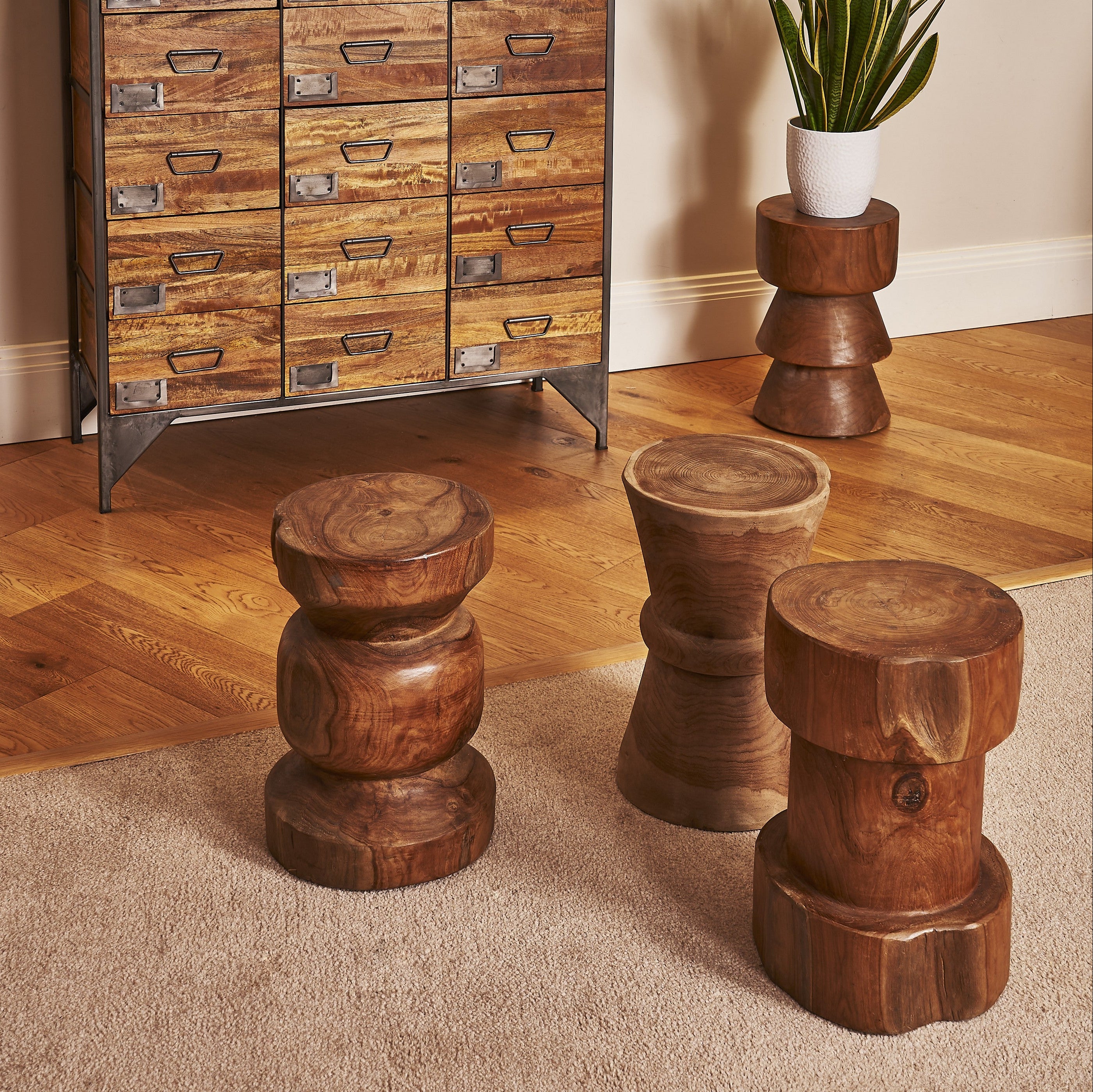 Gambit Bishop Stool/Side Table