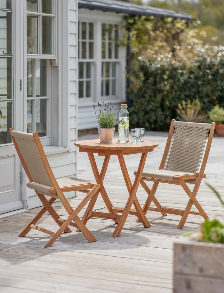 Garden Trading Carrick Table and Chair Set – Natural