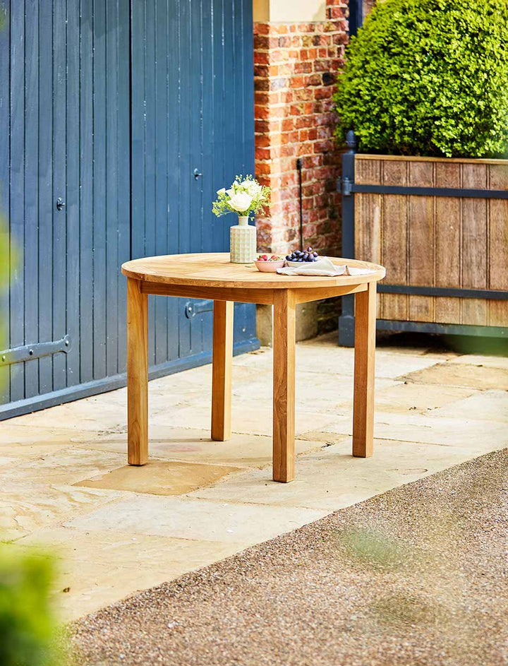 Garden Trading Churn Dining Table – 120cm