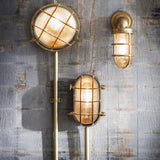 Garden Trading Devonport Round Bulk Head Light – Brass