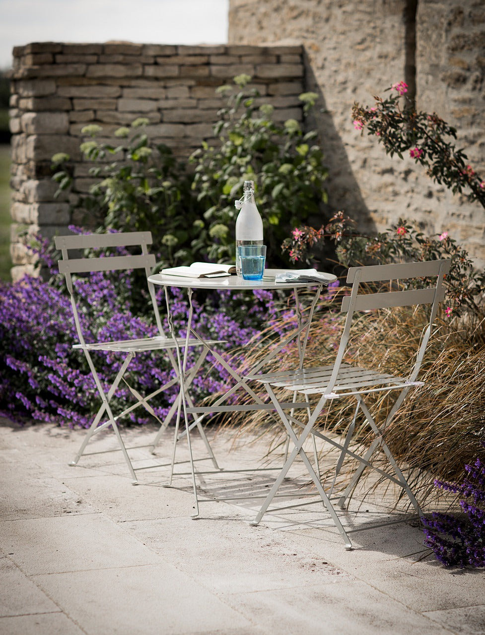 Garden Trading Rive Droite Bistro Set – Clay