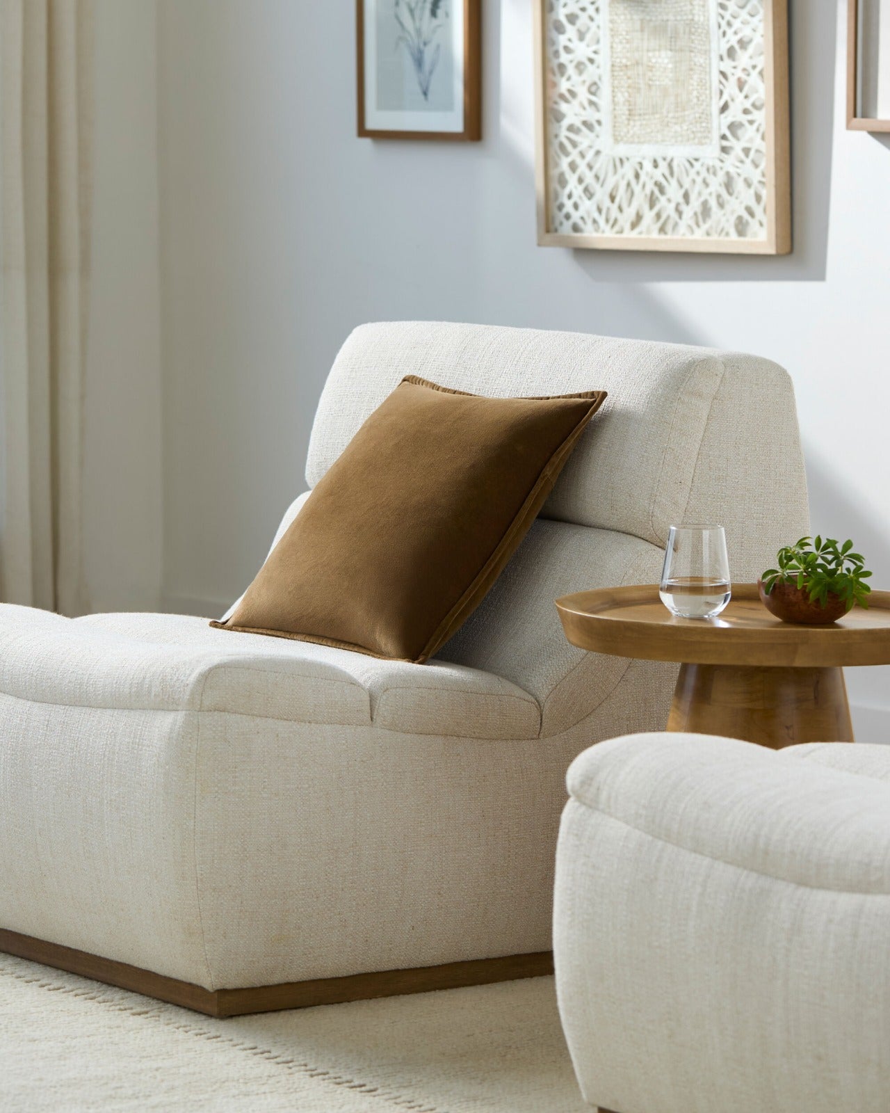 Keiichi Cotton Velvet Cushion – Bronze
