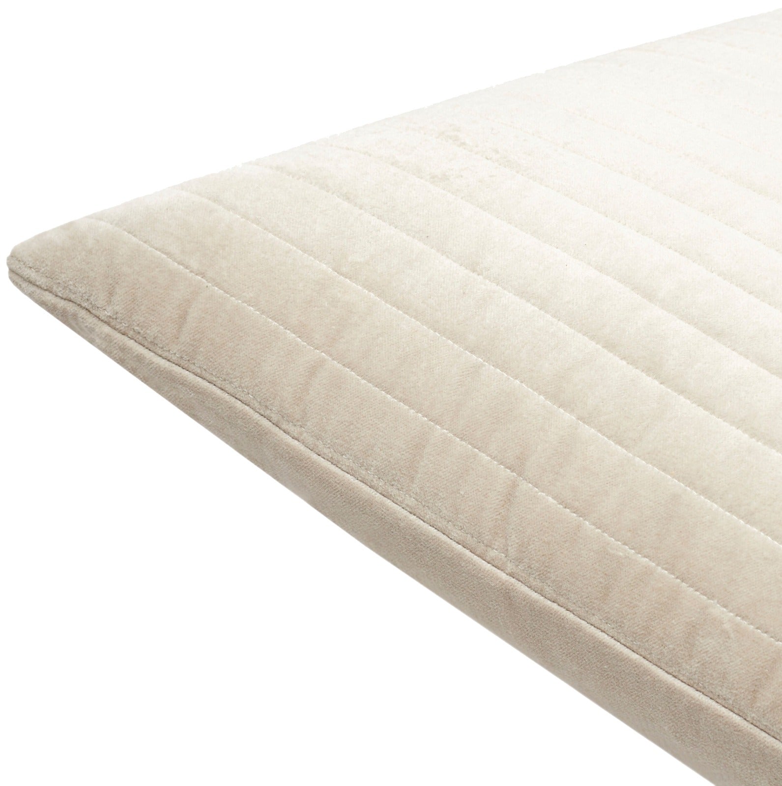 Keiichi Digby Velvet Cushion – Oatmeal