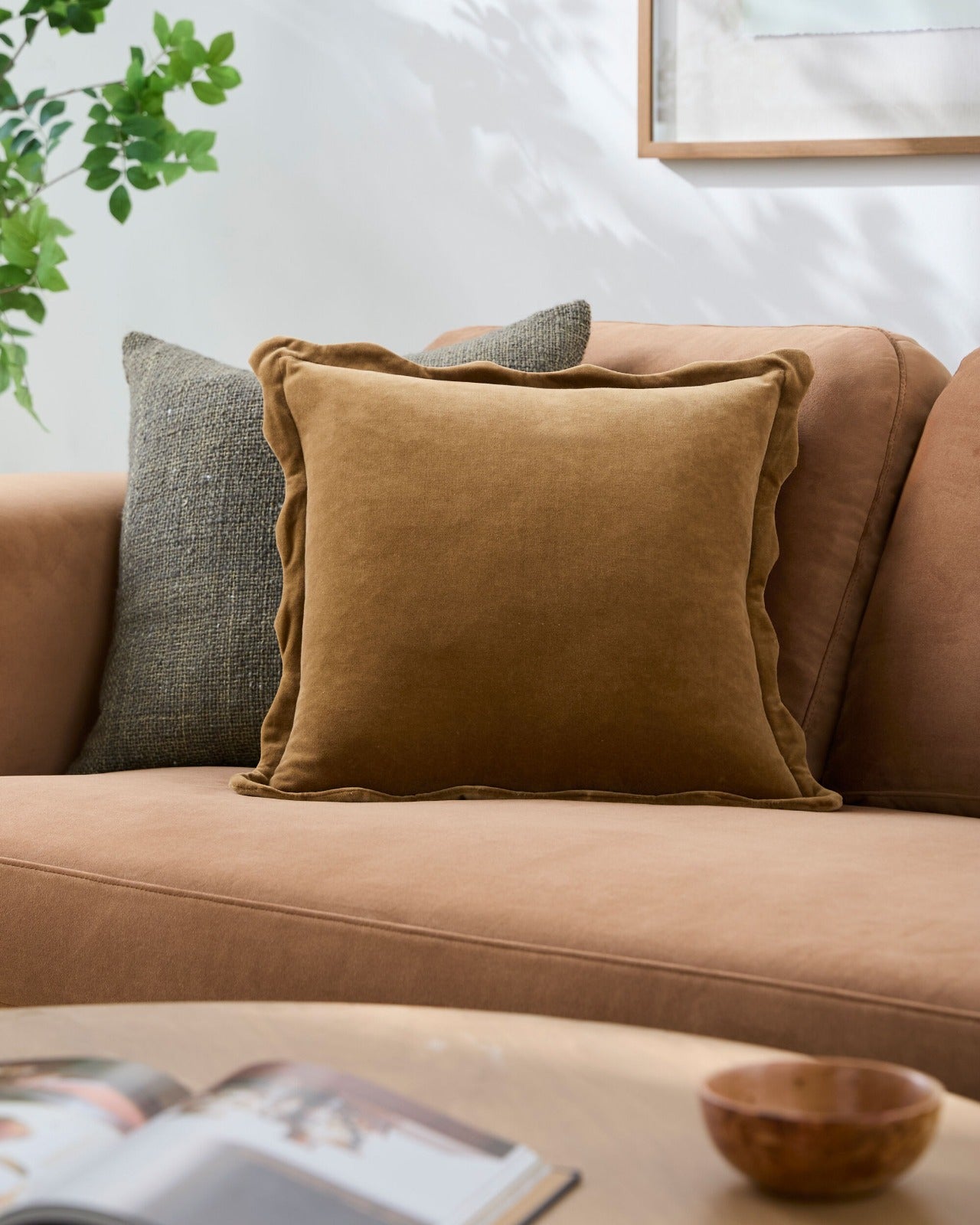 Keiichi Effervescent Woven Cushion – Bronze