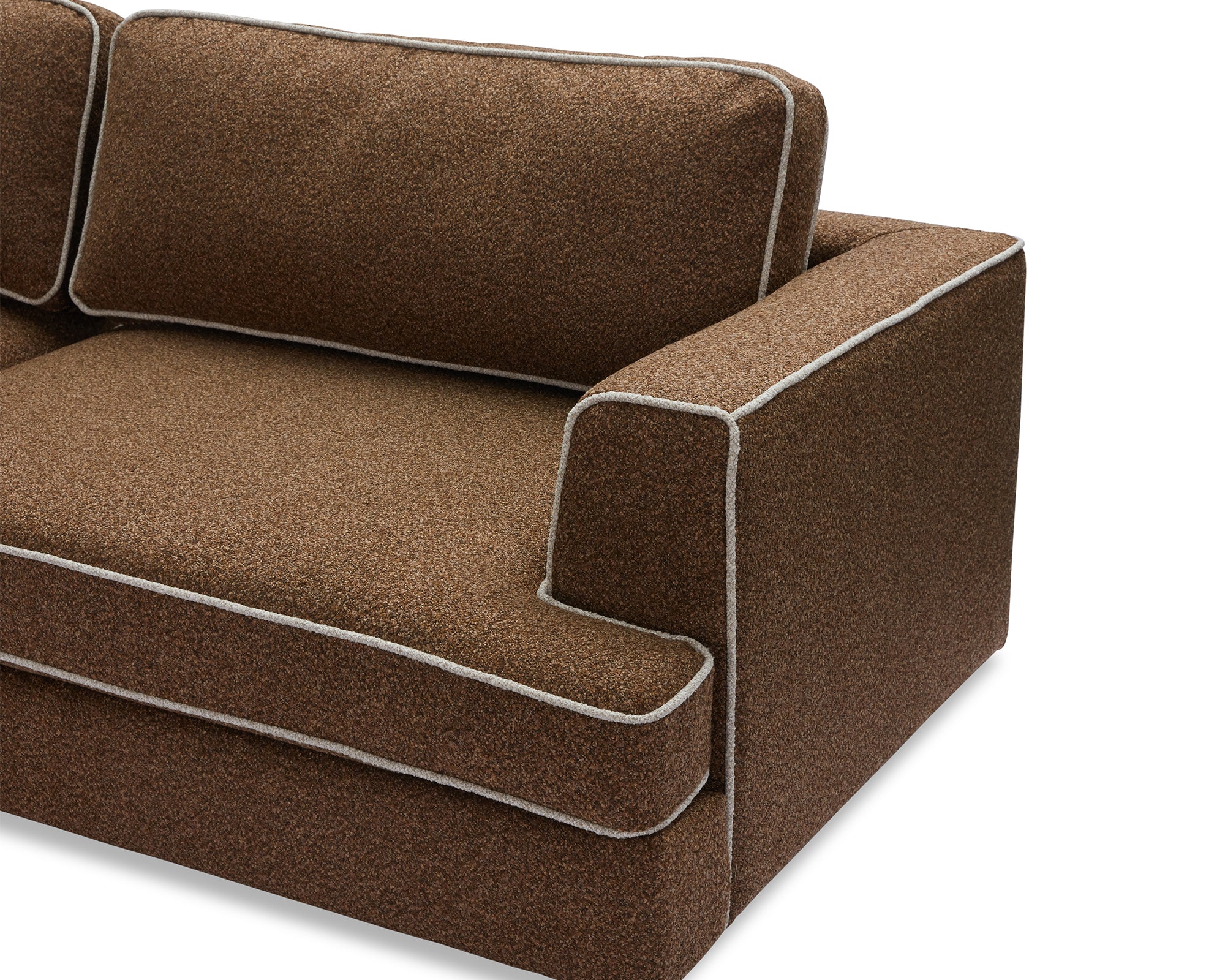 Liang & Eimil Cameron Sofa – Capela Fennel Seed (CRIB 5)