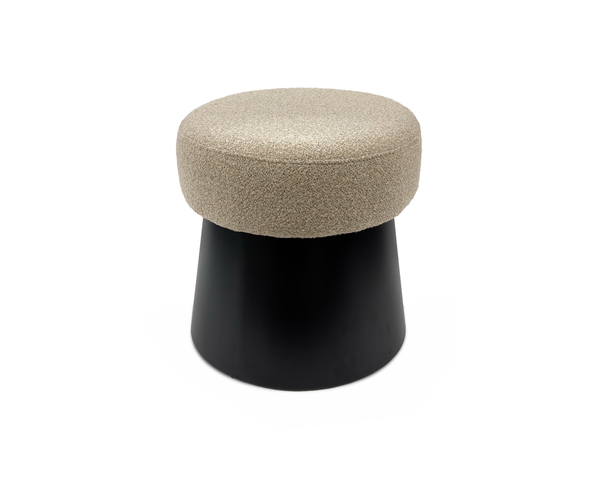 Liang & Eimil Cyrus Stool (CRIB 5) – Capela Sand