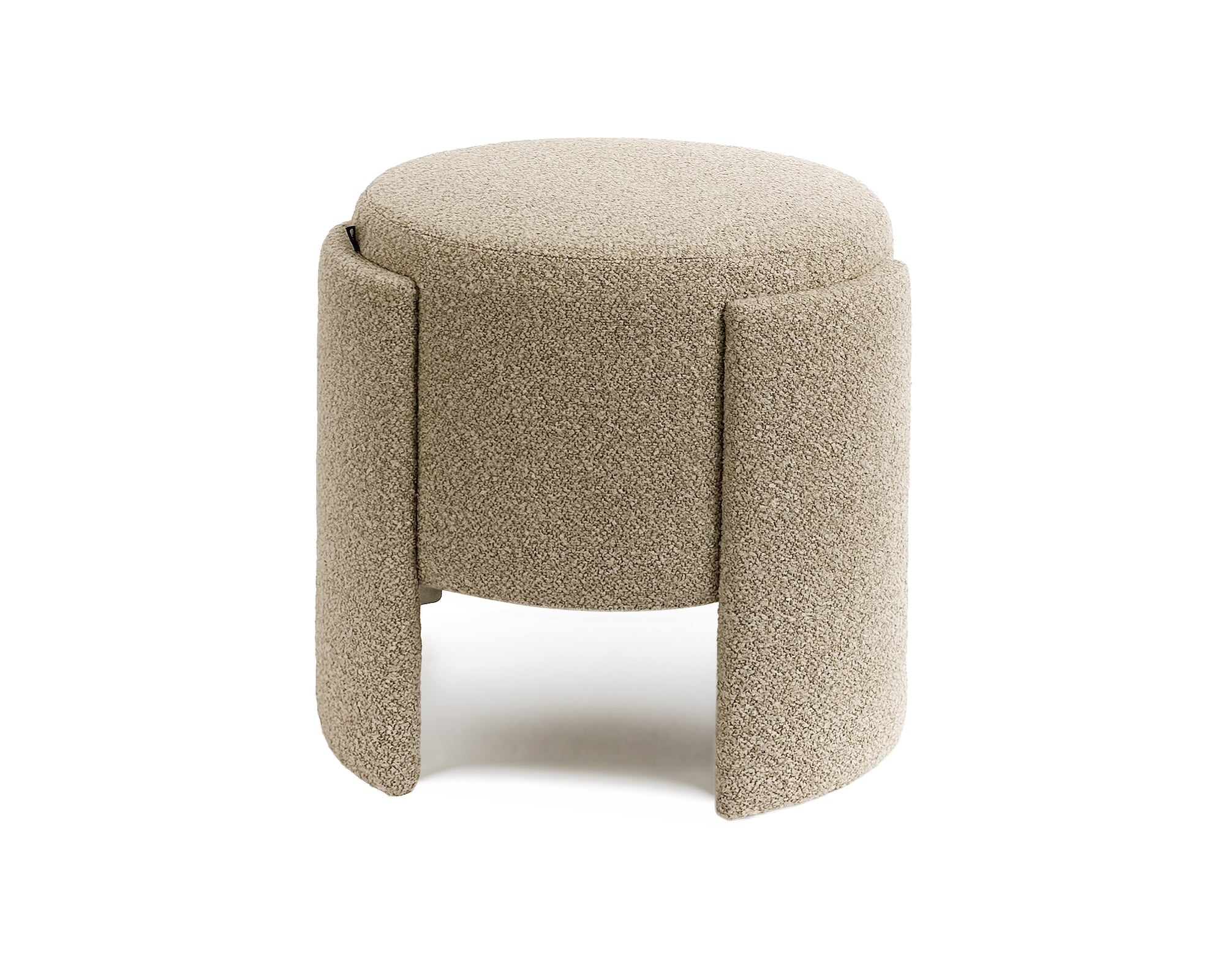 Liang & Eimil Ed Stool (CRIB 5) – Capela Sand
