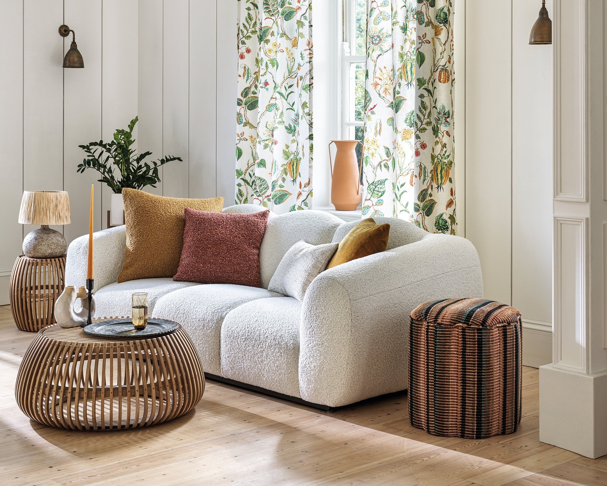 Kendal Sofa  -  Boucle Sand