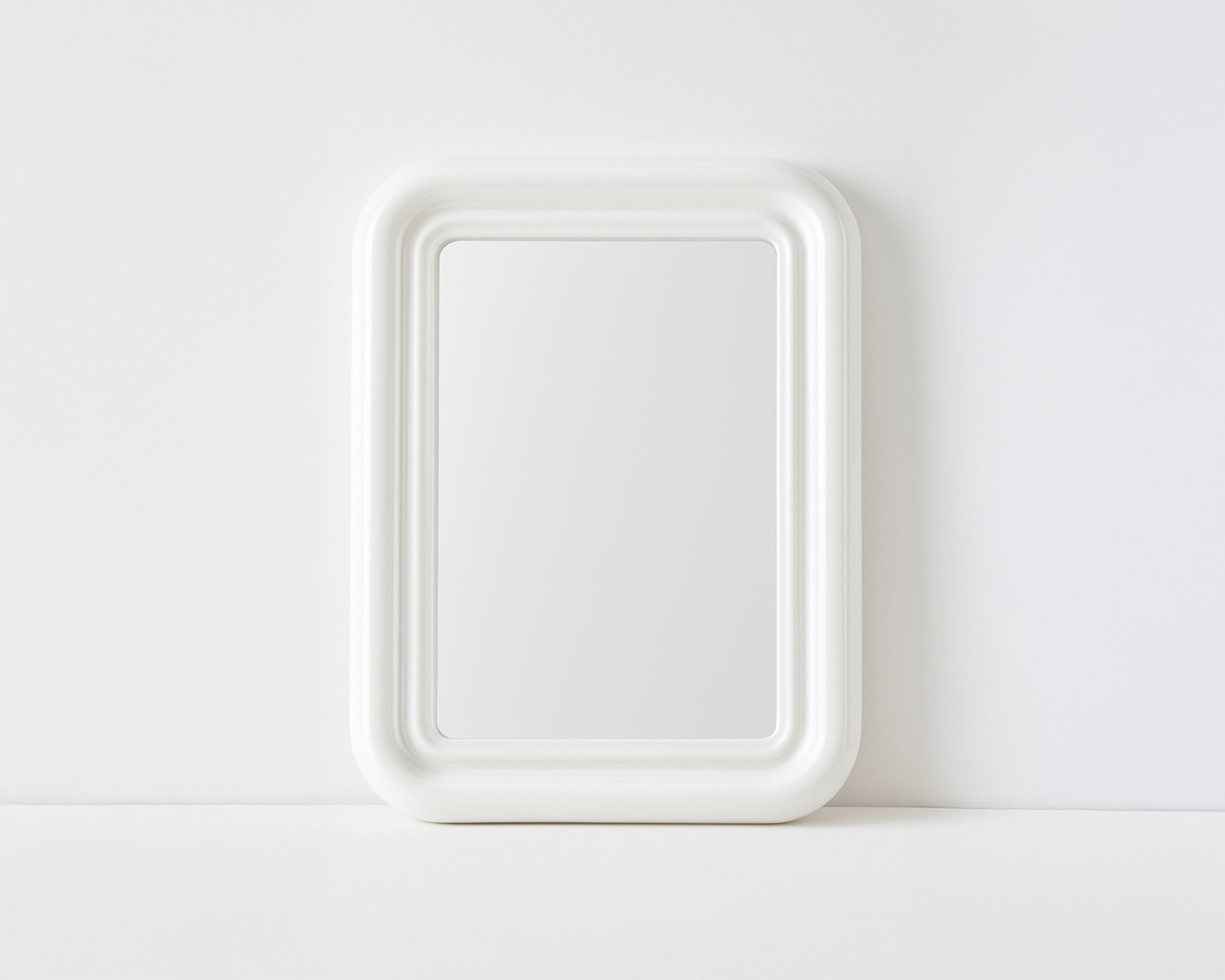 Liang & Eimil Blup Mirror – High Gloss Ivory