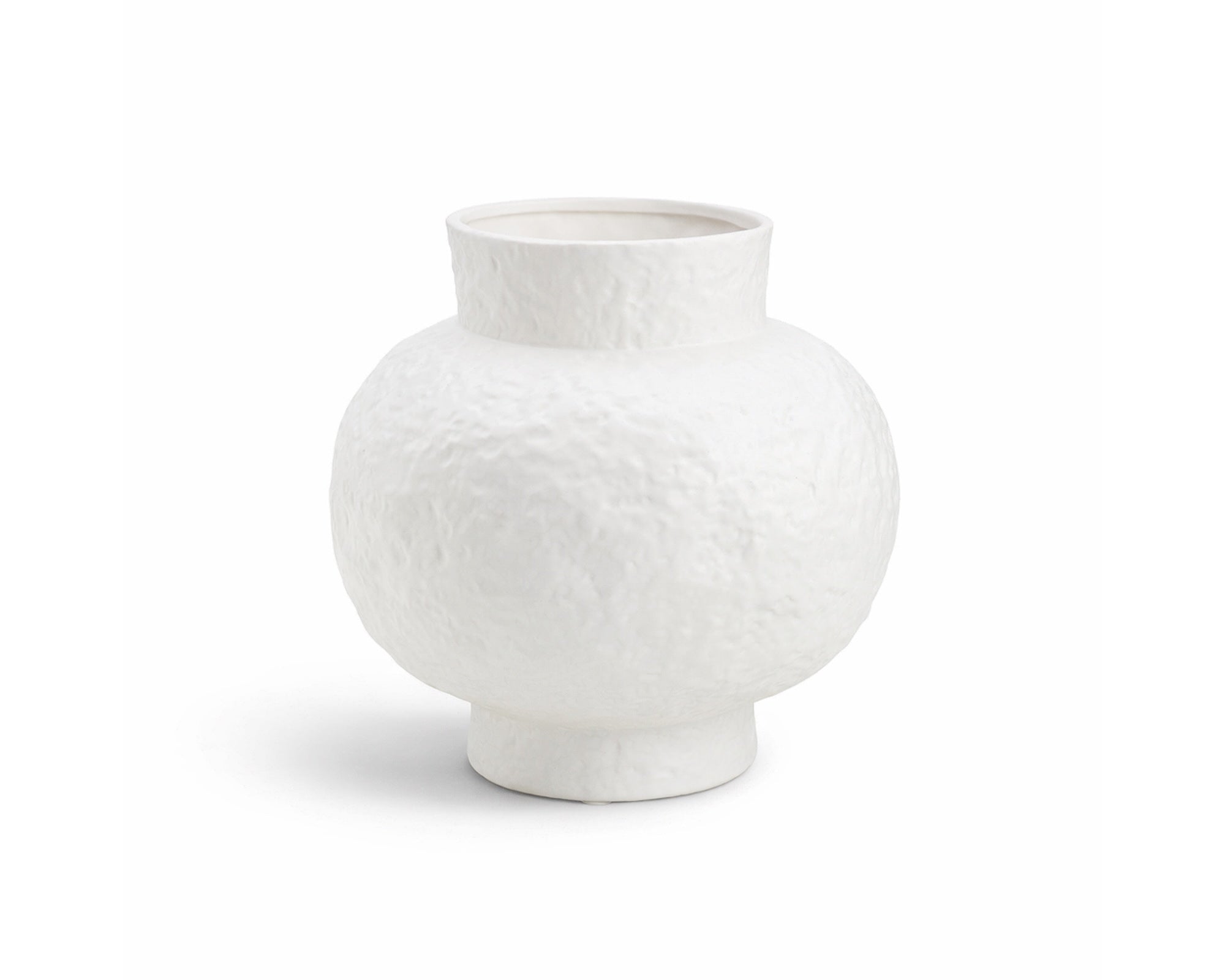 Liang & Eimil Erosia Vase – White Ceramic
