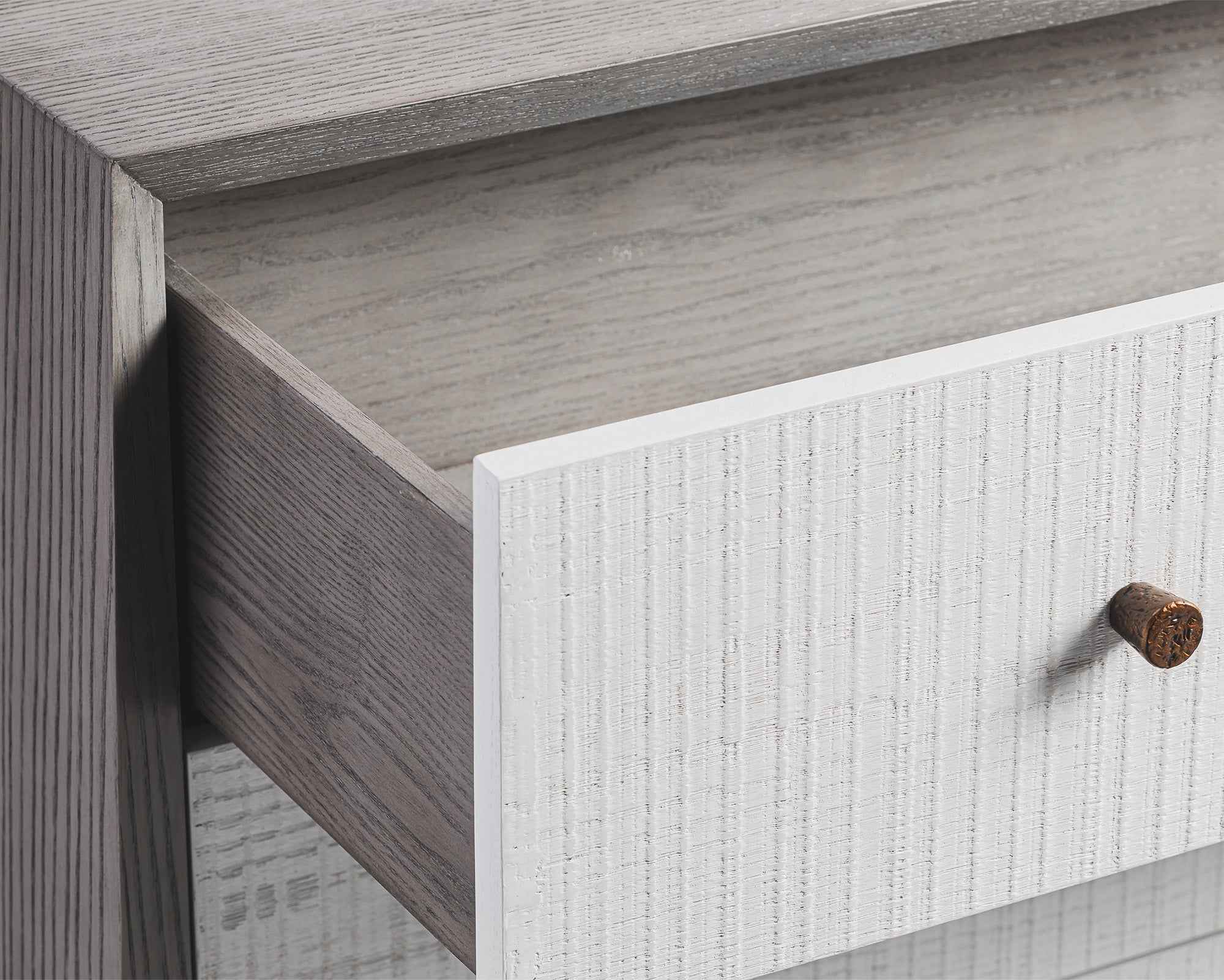 Otilia Chest Of Drawer  -  Silver Grey & White Saw Cut Finish