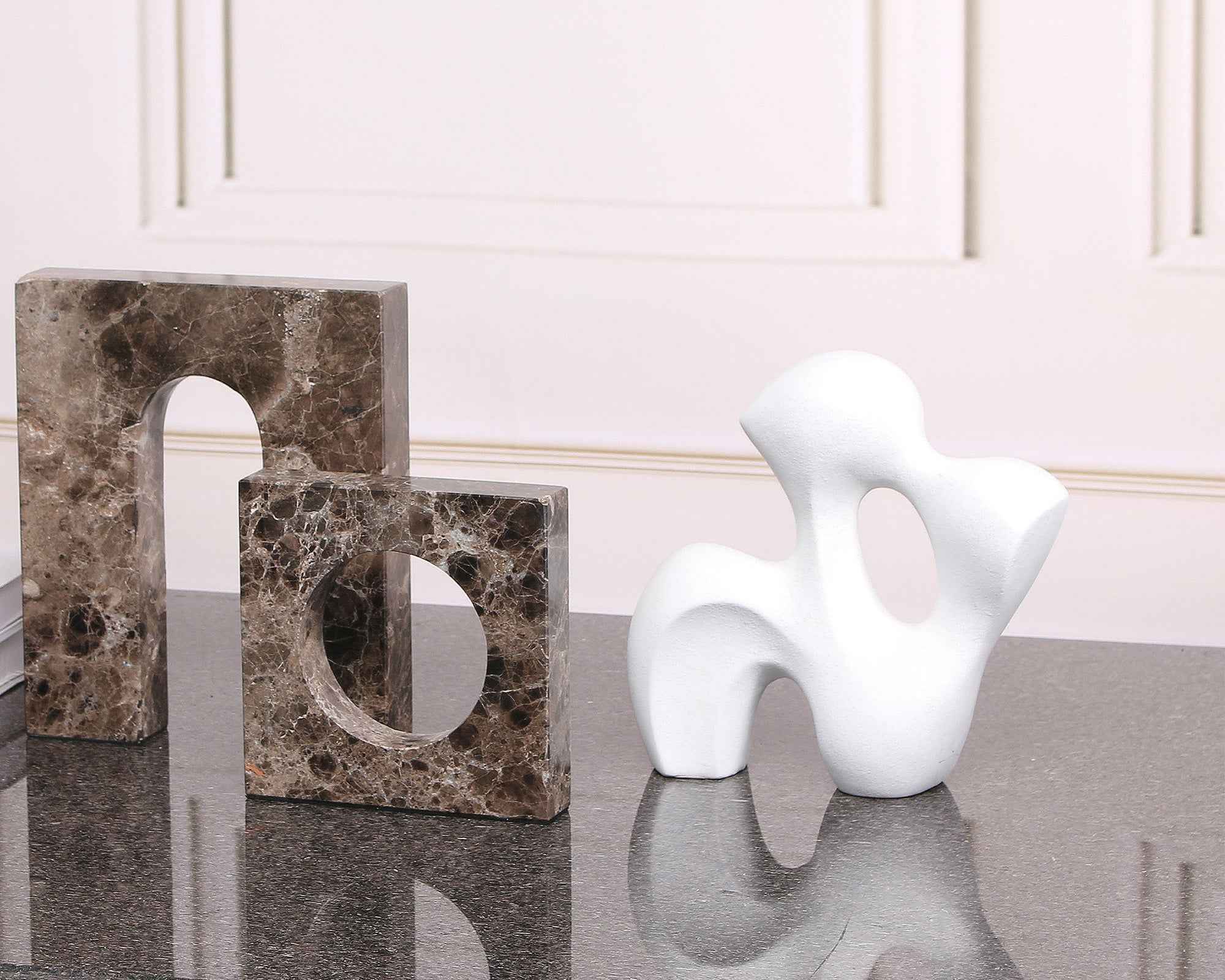 Ava Sculpture - White