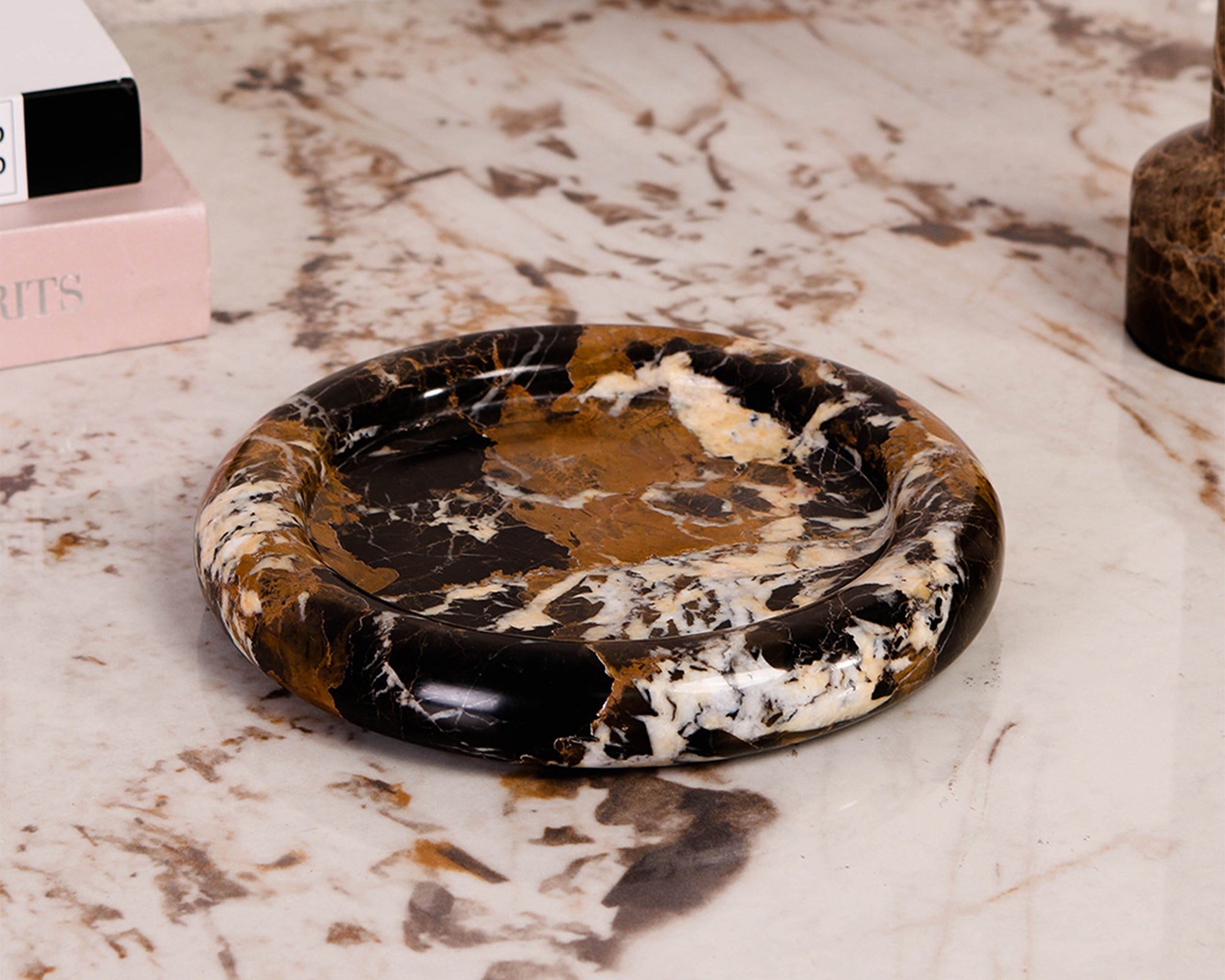 Liang & Eimil Ophira Tray – Black & Gold Marble