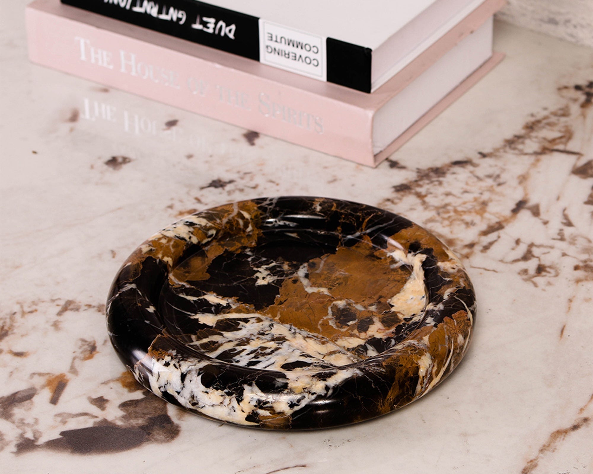 Liang & Eimil Ophira Tray – Black & Gold Marble