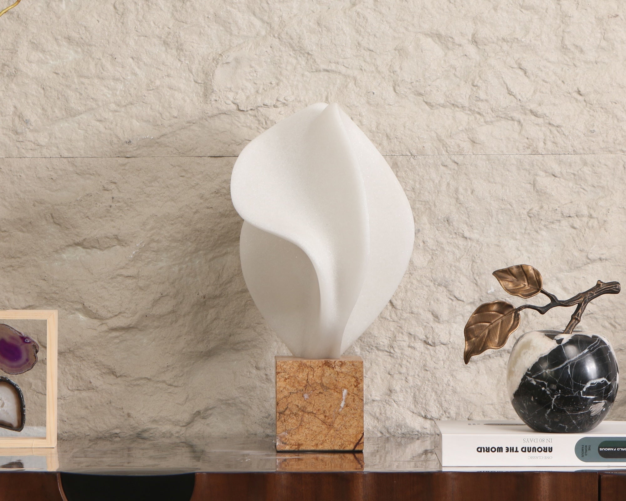 Liang & Eimil Calla Sculpture