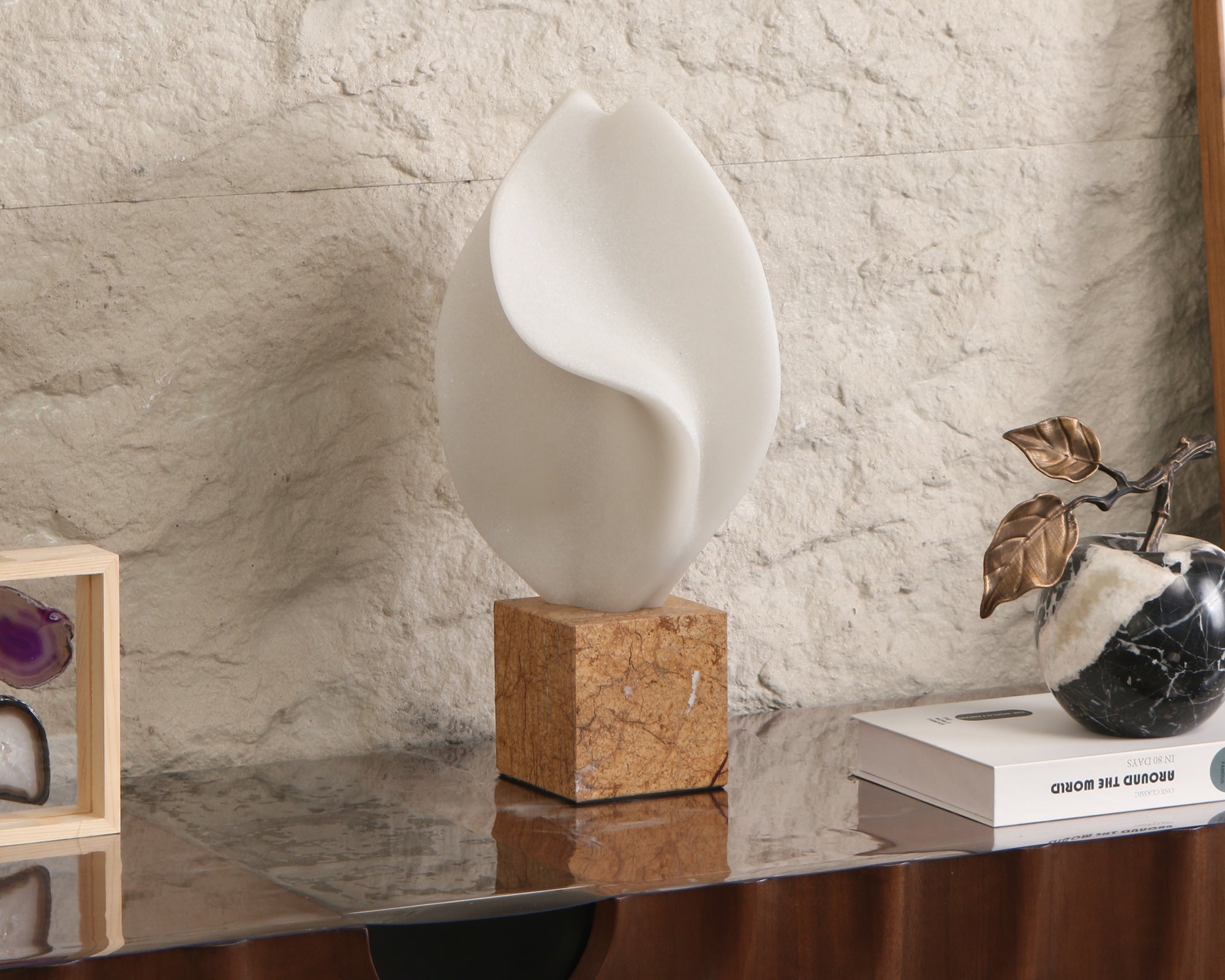Liang & Eimil Calla Sculpture