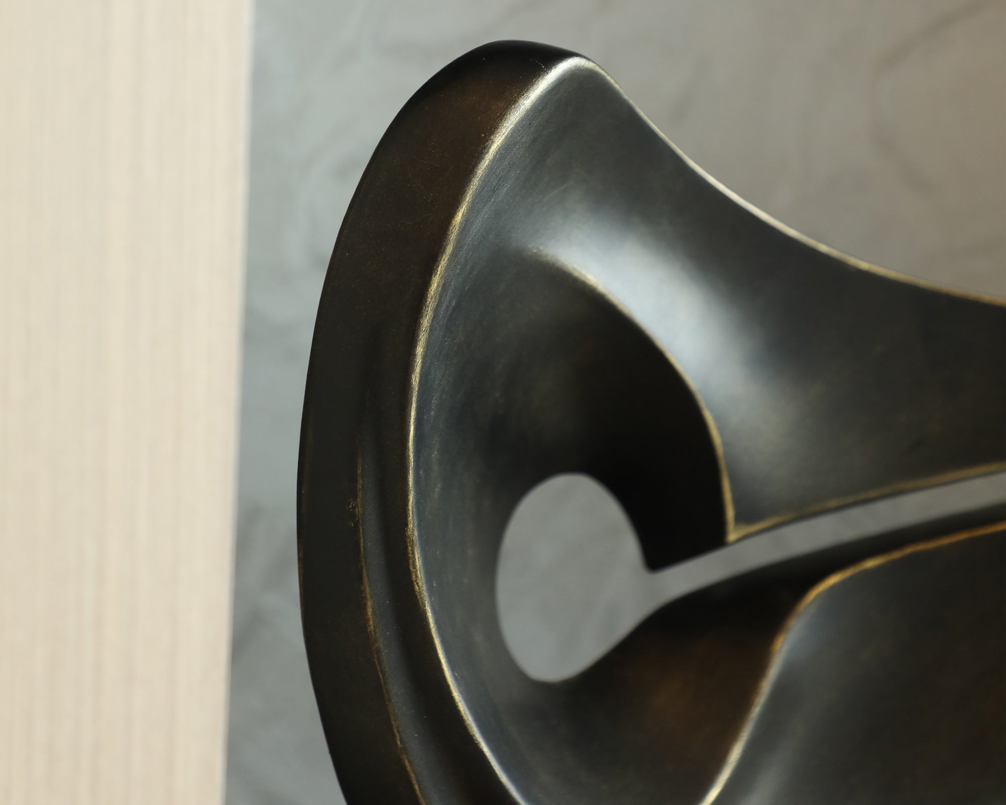 Liang & Eimil Fango Sculpture – Black Marble Effect