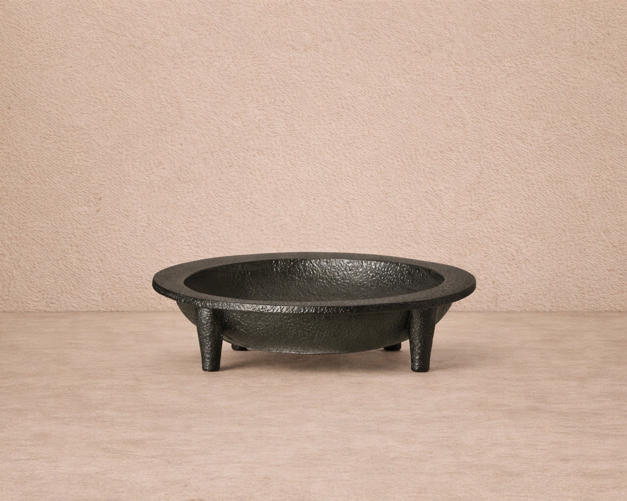Liang & Eimil Siro Plate - Black Cement