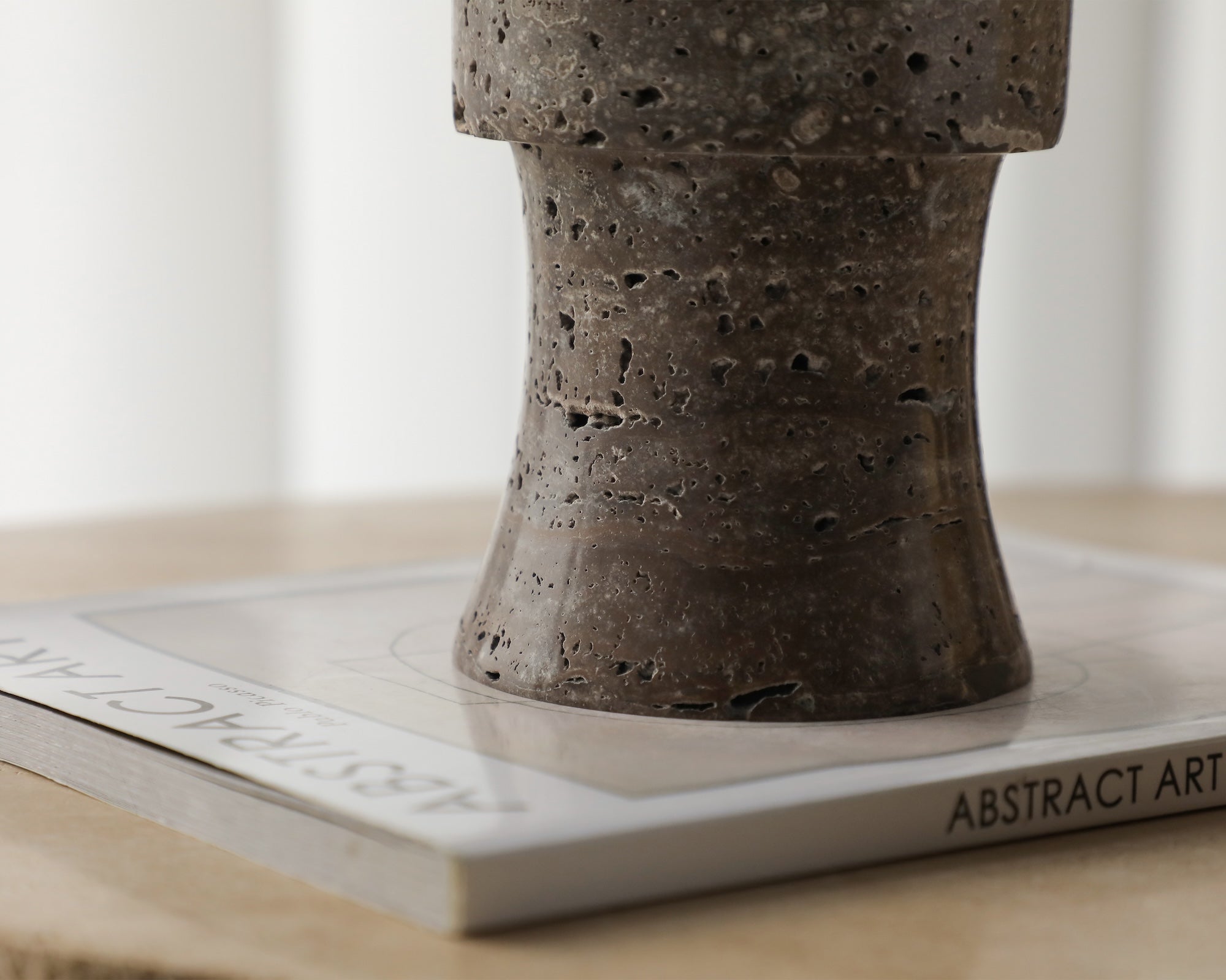 Liang & Eimil Tasso Candle Holder – Brown Marble