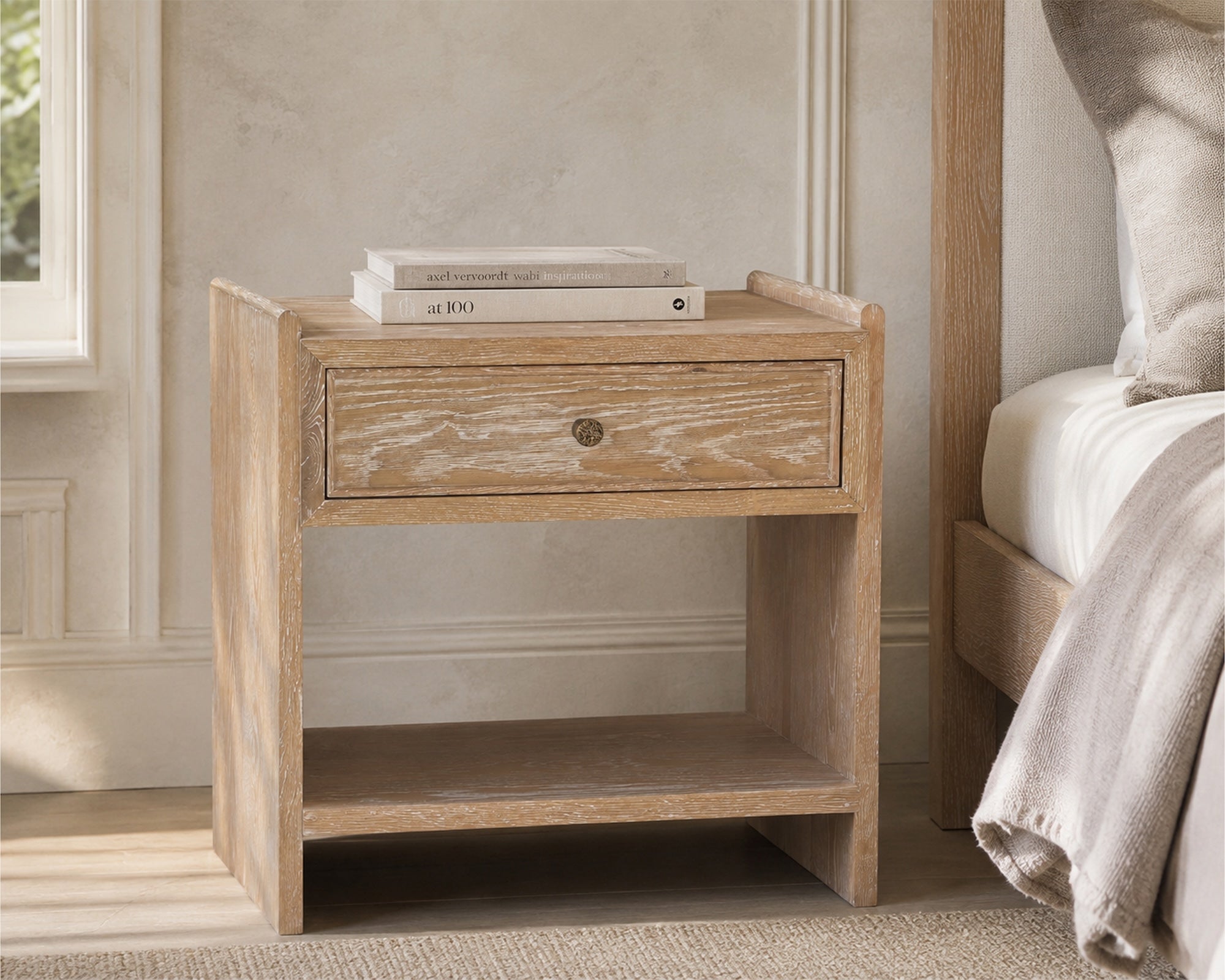 Liang & Eimil Trive Bedside Table – Brushed Natural American White Oak