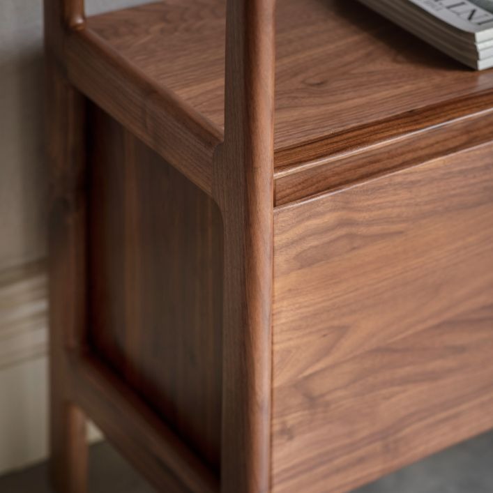 Larsen Shelving Unit – Walnut