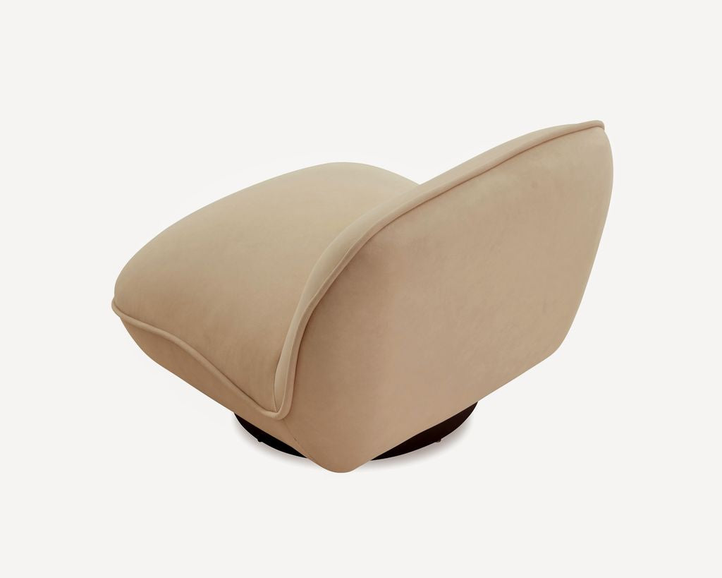 Liang & Eimil Algar Occasional Chair – Hopper Desert (CRIB 5)