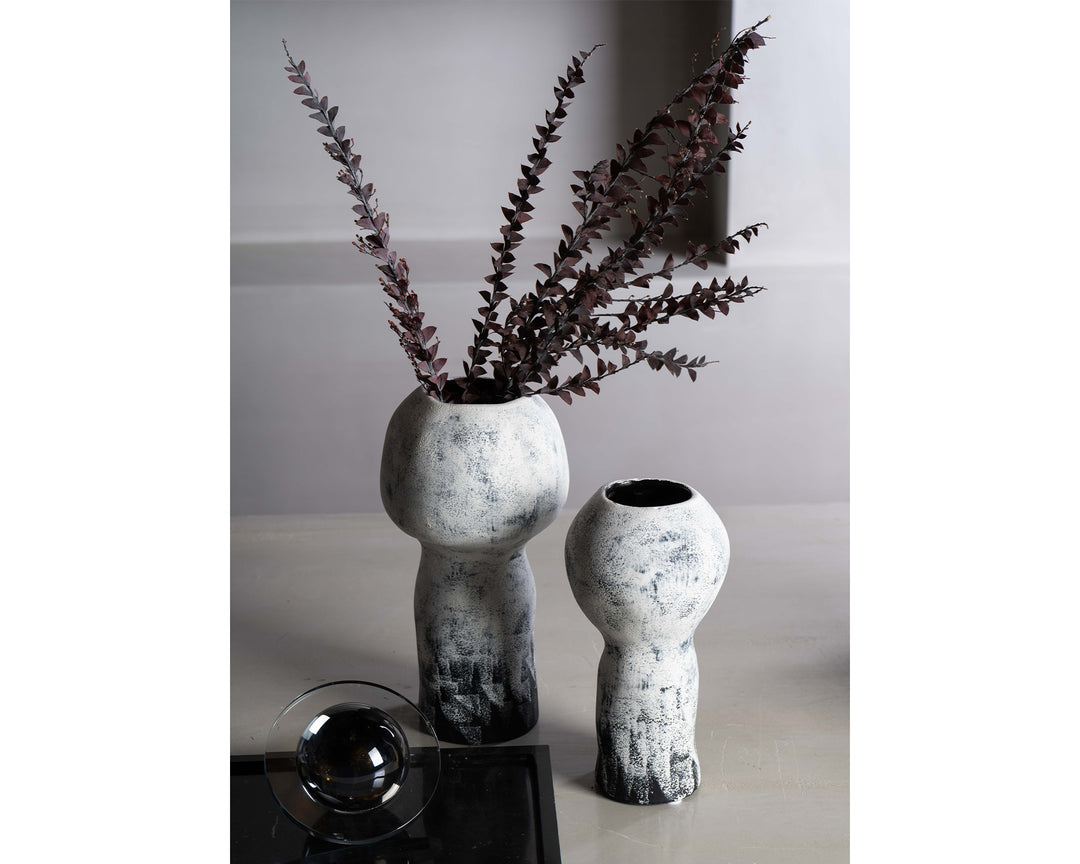 Liang & Eimil Lynton I Vase - Small