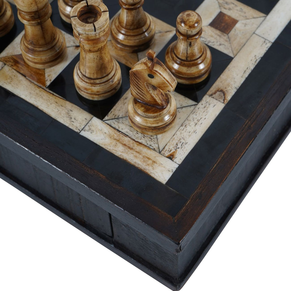 Libra Interiors Heritage Chess Set – Shropshire Design