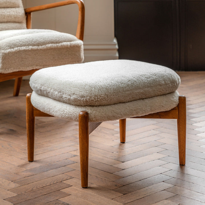 Luella Footstool – Cream Sheepskin