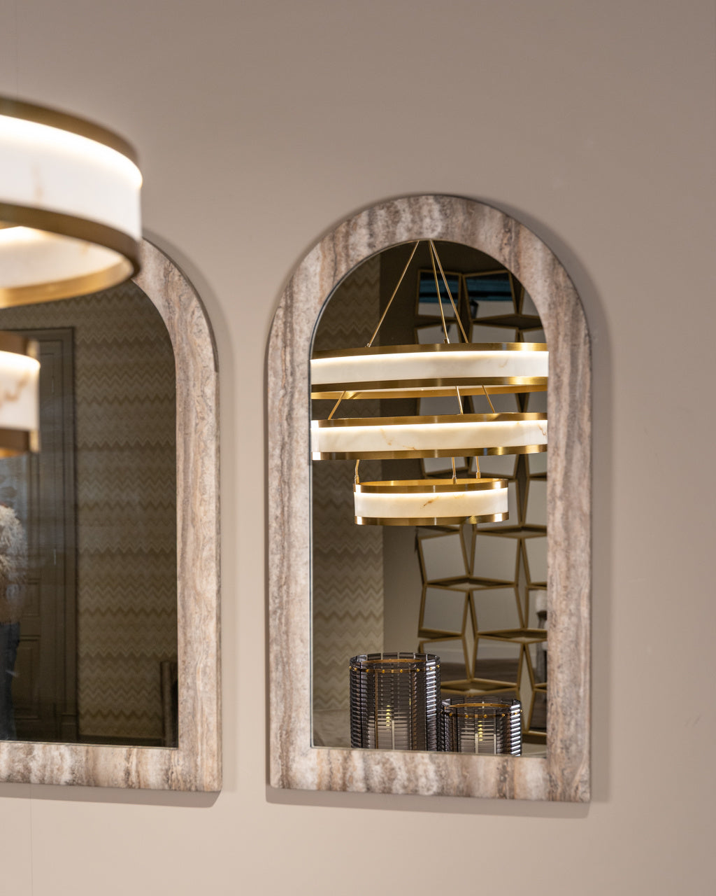 Richmond Interiors Cealora Chandelier