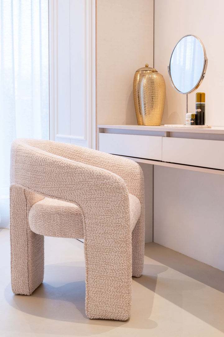Richmond Interiors Belle Chair – Lovely Cream