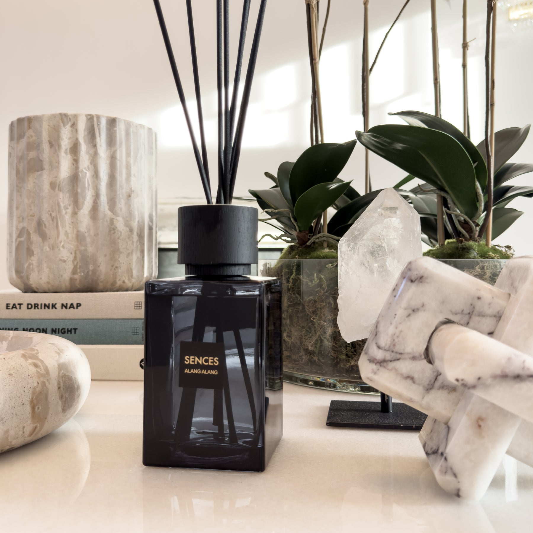 Large Amora Reed Diffuser with Onyx Glass Bottle – Shropshire Design