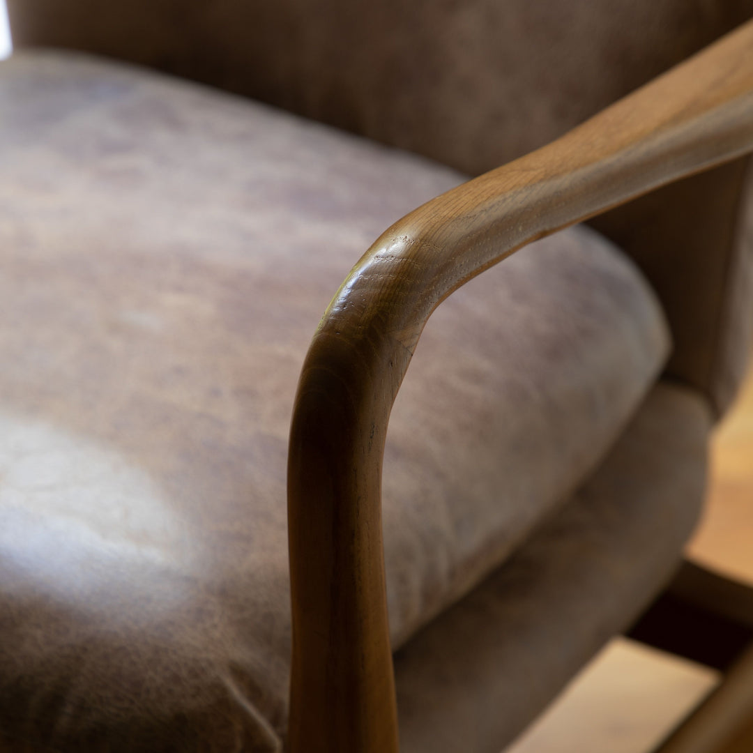 Vaughn Armchair – Brown Leather