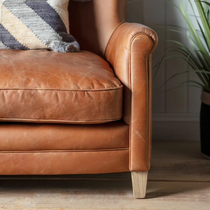 Winston Sofa – Vintage Brown Leather