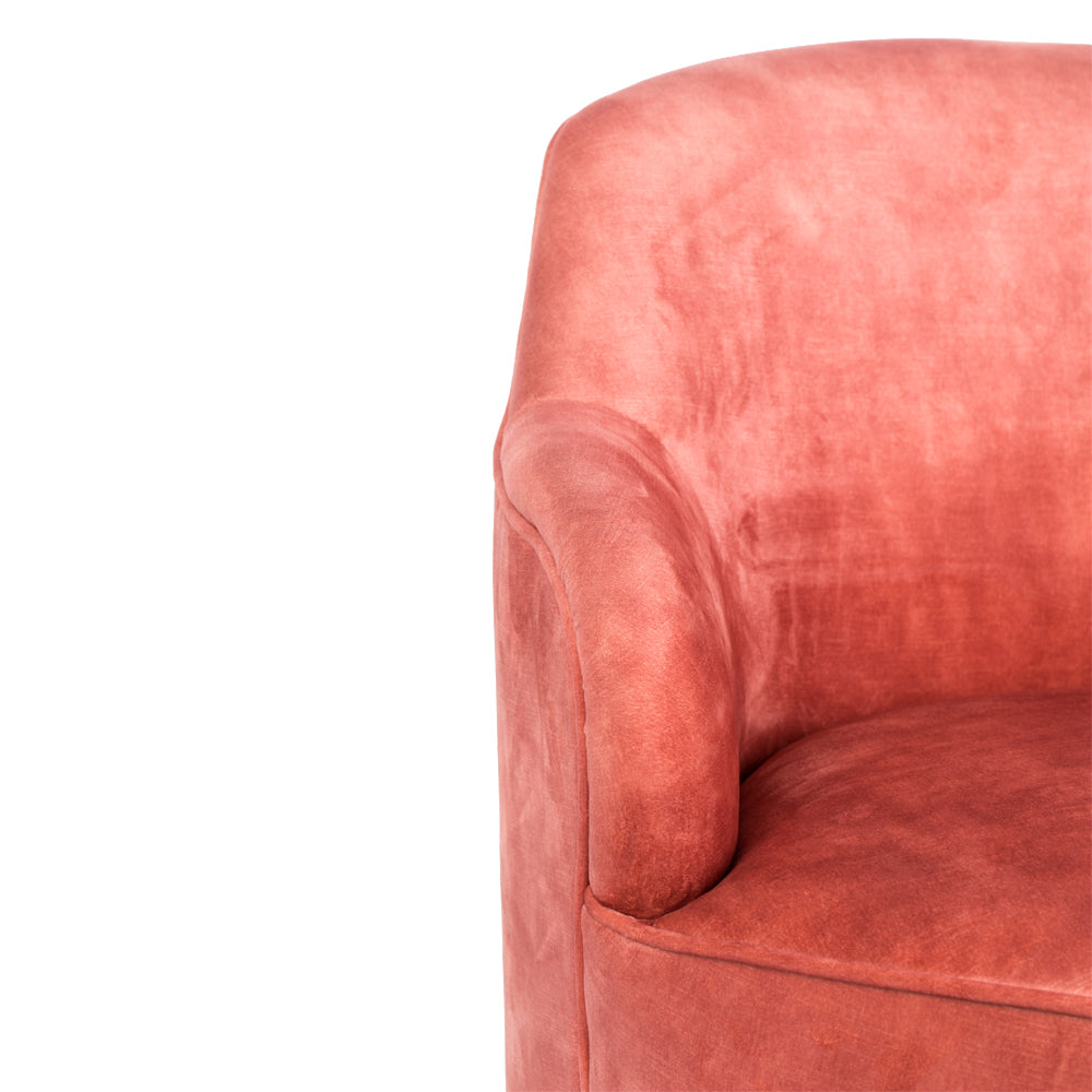 Bold Monkey Fringe Me Up Lounge Chair – Old Pink