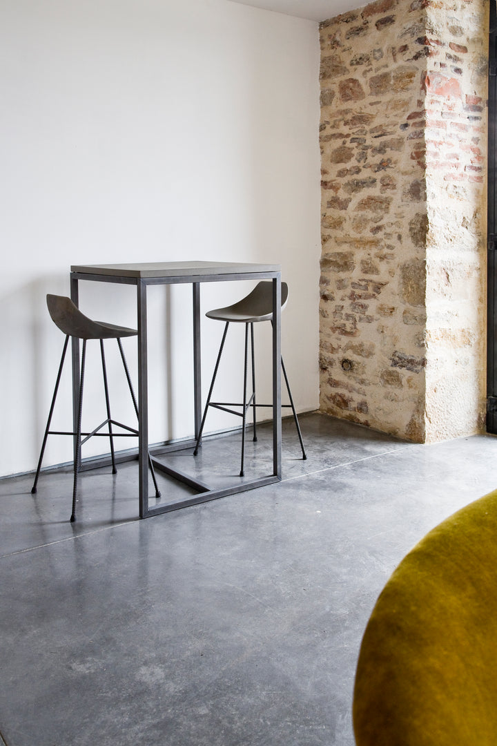 Lyon Beton Hauteville Bar Chair with Concrete Seat